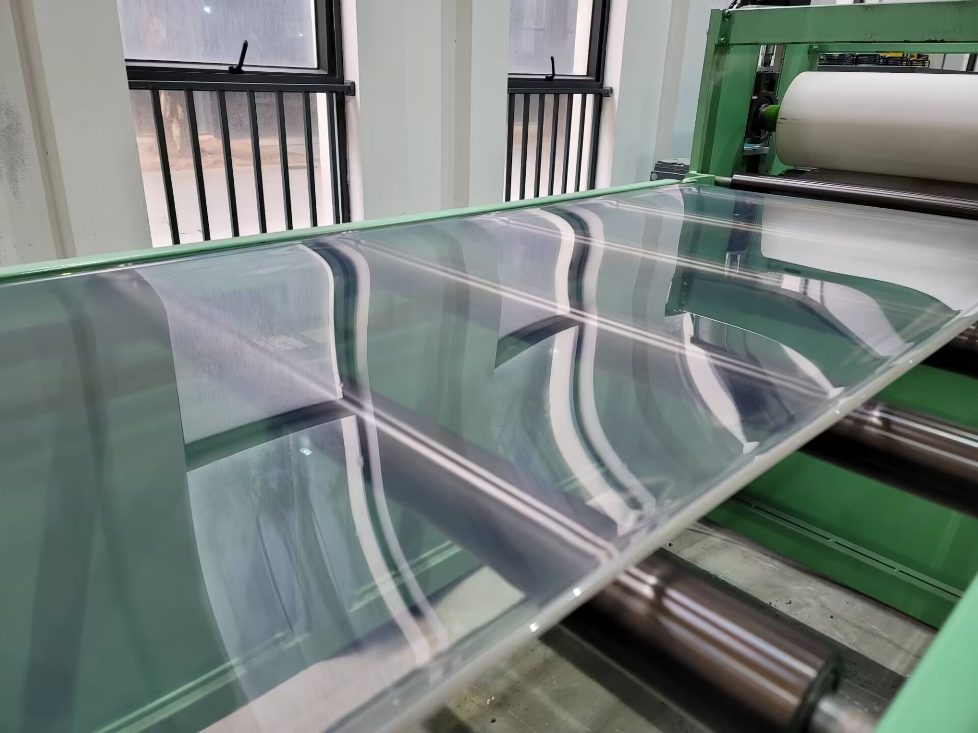 AF-650mm TPU Supercritical Sheet Extrusion Line Machine For Shoes Material