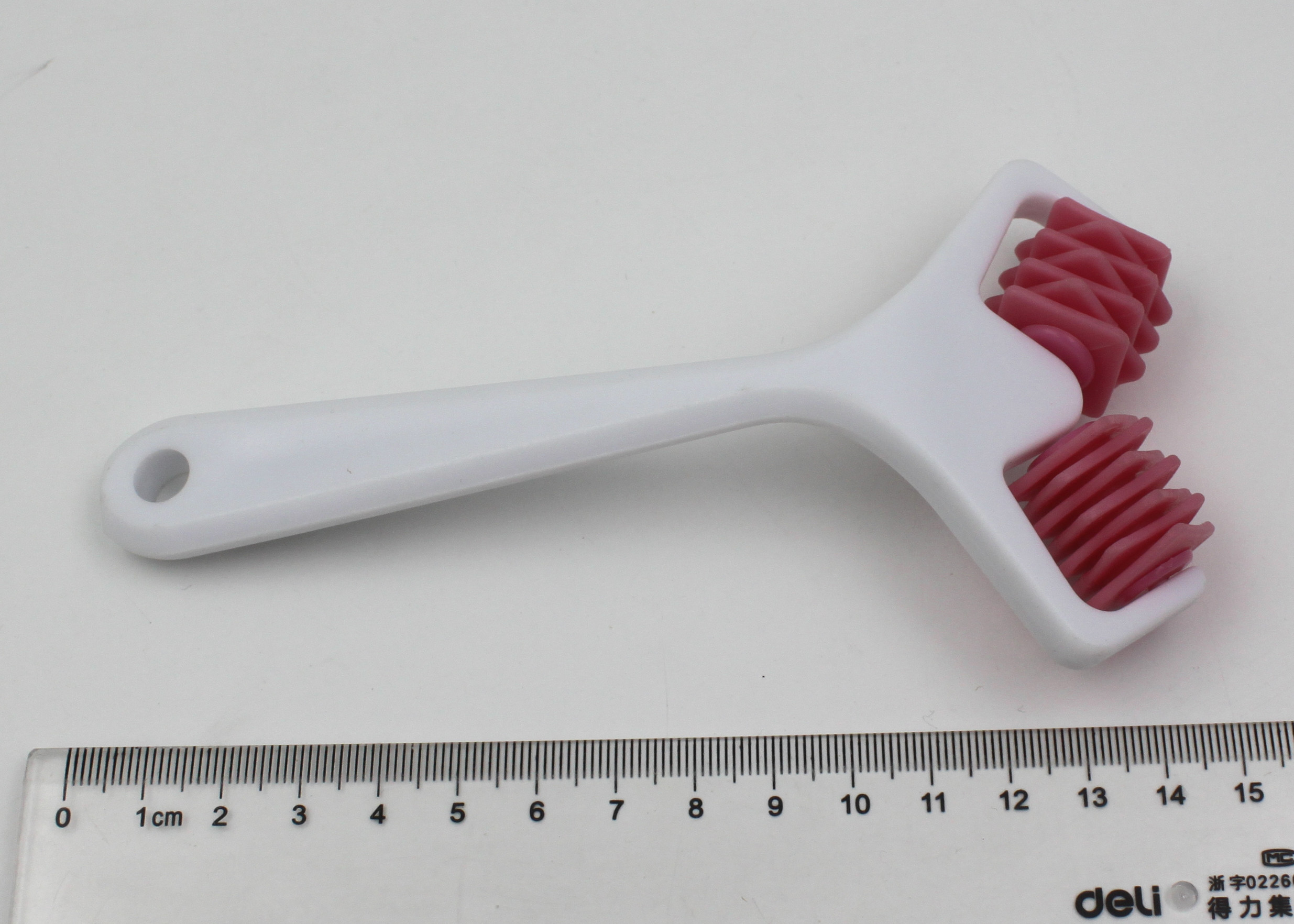 Professional Hand Held Vibration Body Massager Size 14.3*7.2*2.3cm