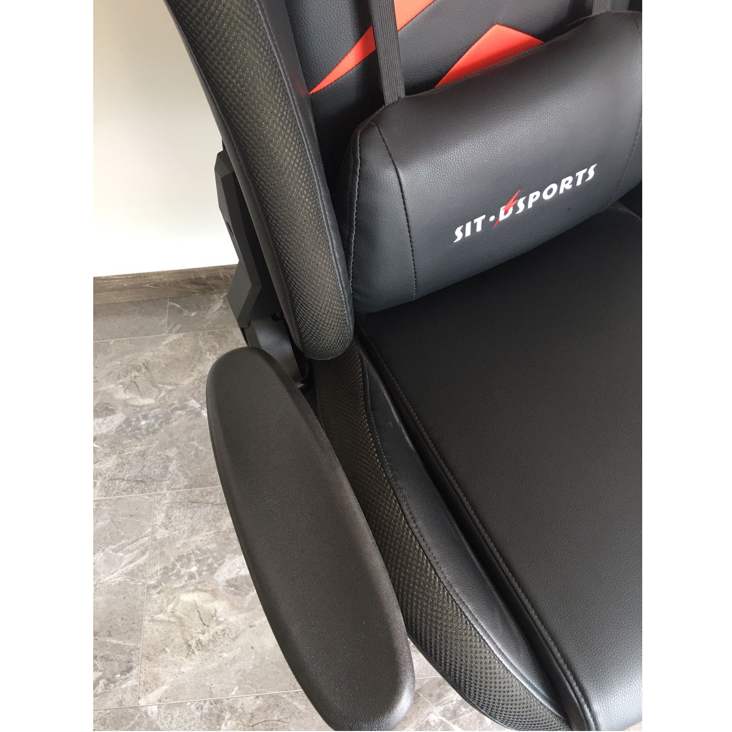 Industrial Style HCYZ RGB LED Light Computer Chair Executive Gaming Chair with PU Leather