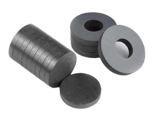 China Hard Cylinder Ferrite Magnet For Rotors / Fridge SGS RoHS Certification wholesale