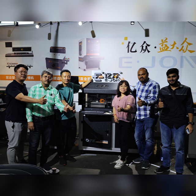 E500 Automatic Laser Welding Machine For Galvanized Plate Advertising Sign Making