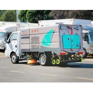 Dongfeng Mini Industrial Road Sweeper Cleaning Equipment Road Sweeper Vacuum