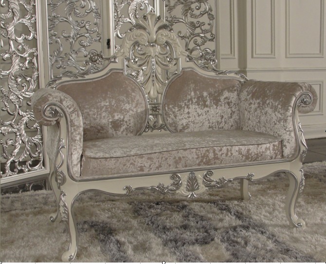 Formal Motif Fabric Decorative Antique French Sofa Hand Crafted Living Room Furniture