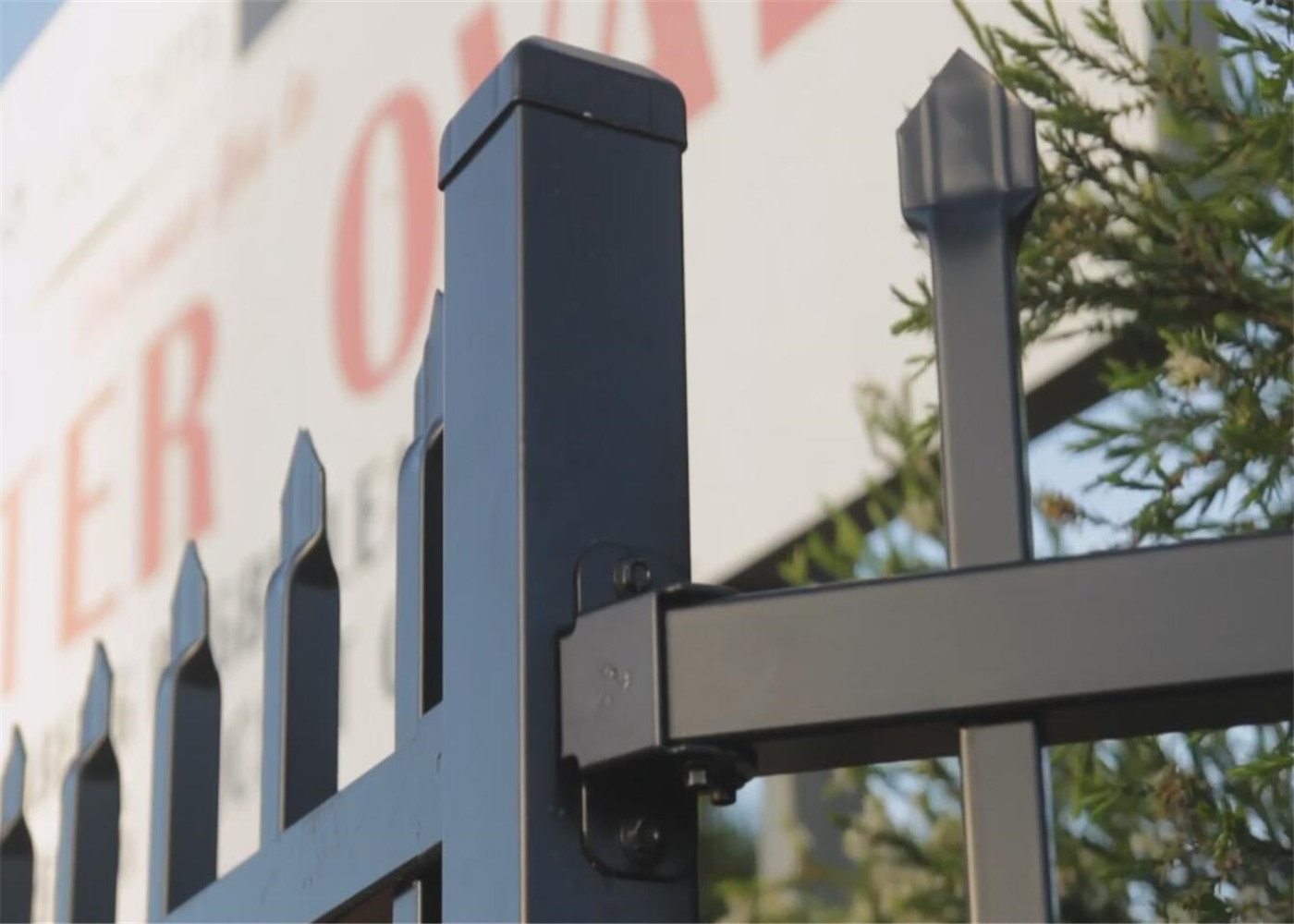 2.4mx2.4m Stain black Interpon Powder Australia Black Heavty Duty Welded Security garrison steel picket fencing/Garrison