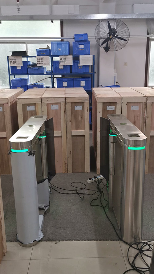 Infrared Anti Pinch Swing Turnstile 3 Million Times Service Life