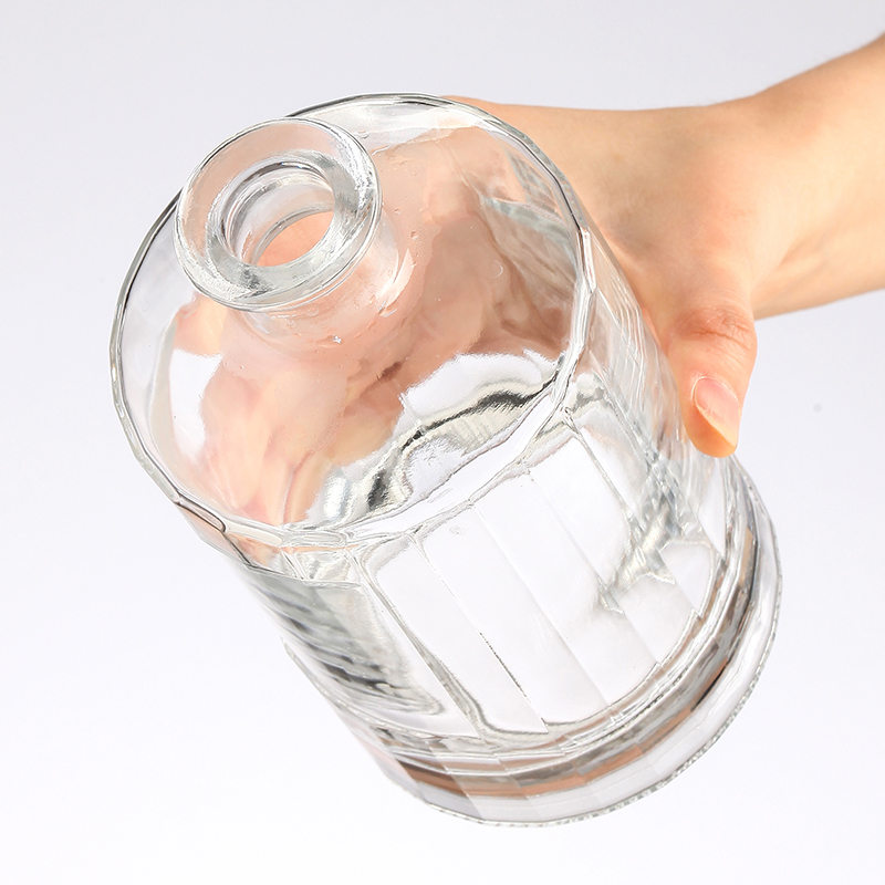 750ml Extra Flint Clear Square Glass Bottle for Spirits Liquor Gin Vodka Brandy Whisky