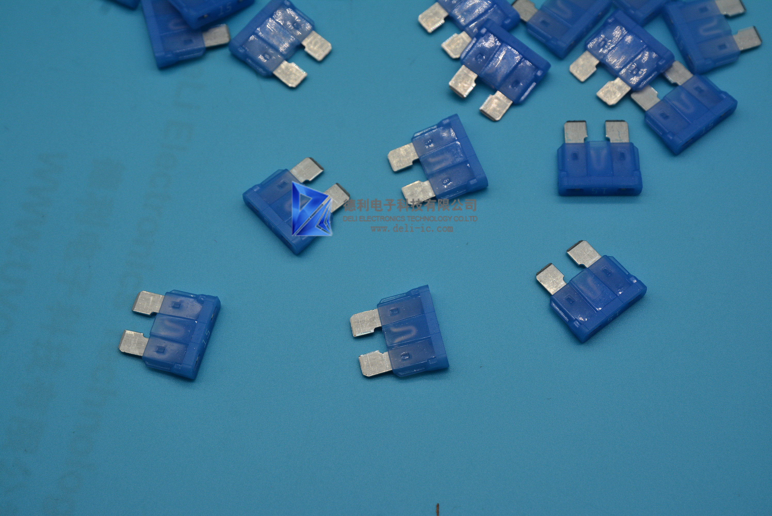 0287015.PXCN Blade Fuse Rated 32V Littlfue Auto Insert Fuse 15A Auto Insurance In Blue