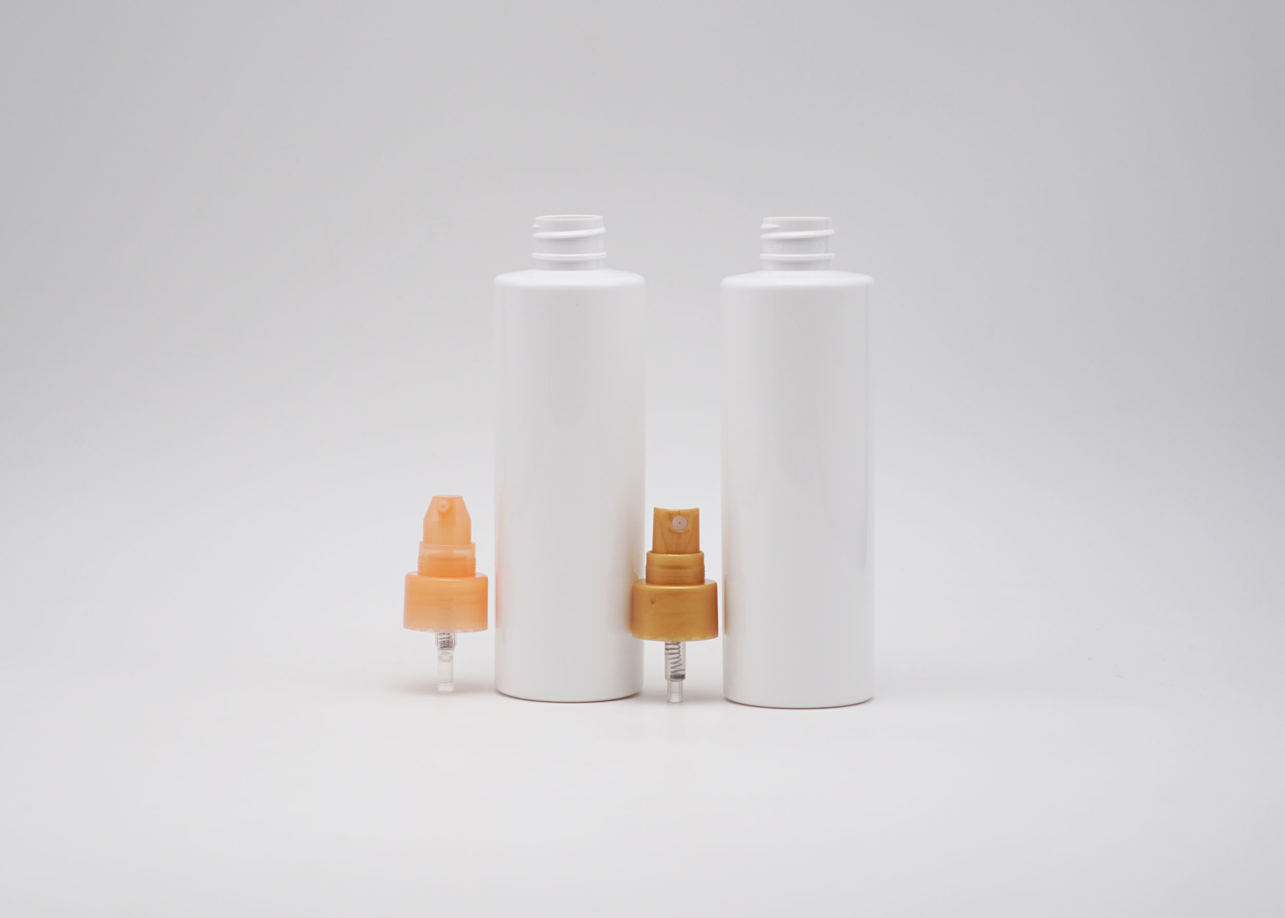 30ml PET Plastic Cosmetic Spray Bottle With Various Customized Pump