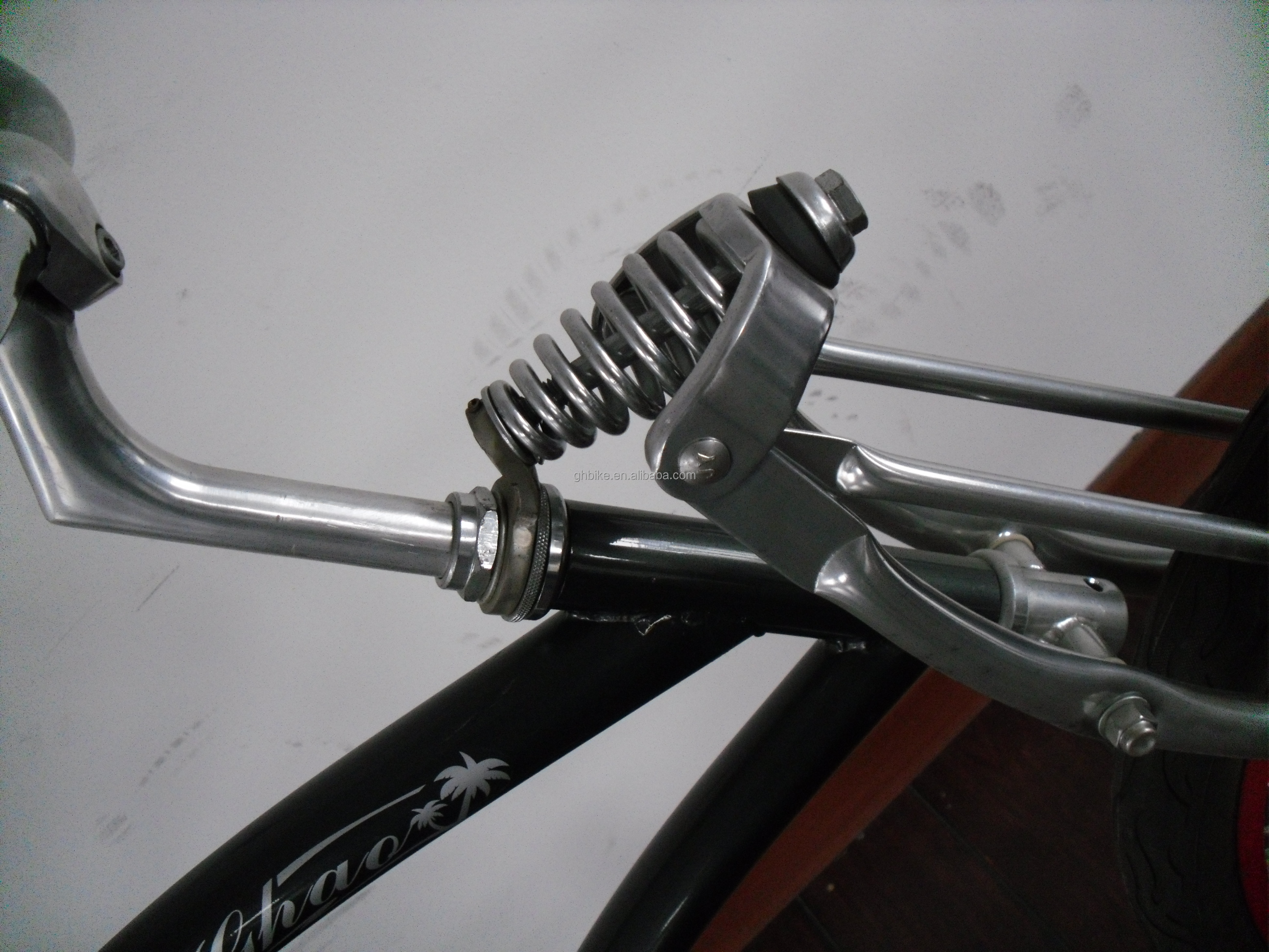 26inch Chopper Style Beach Cruiser Bicycle with Steel Fork and 150KG Load Capacity