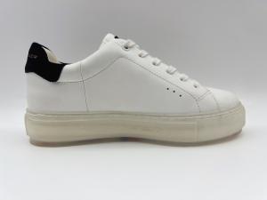 China Classic White Ladies Casual Lace Up Shoes Non Slip #6 - #11 wholesale