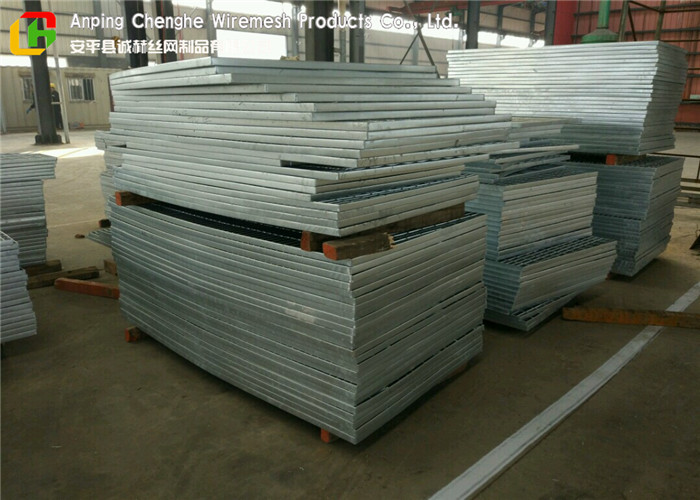3mm Chequer Plate Heavy Duty Floor Grates , Stainless Steel Bar Grating High Strength