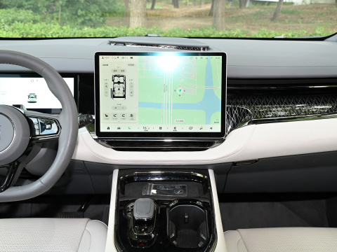 Geely Zeeker 009 2023 Year Electric Car We Me Edition 400kW Maximum Power Luxury MPV