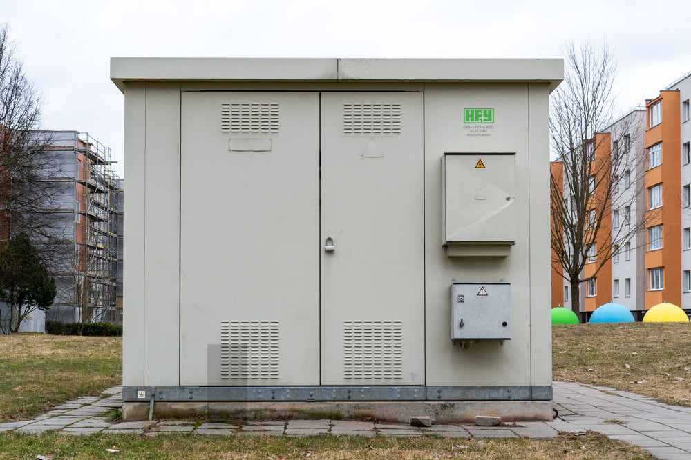 Prefabricated Substation With 12kV System Voltage Switchgear And Transformer Prefabricated Compact Mobile Substation