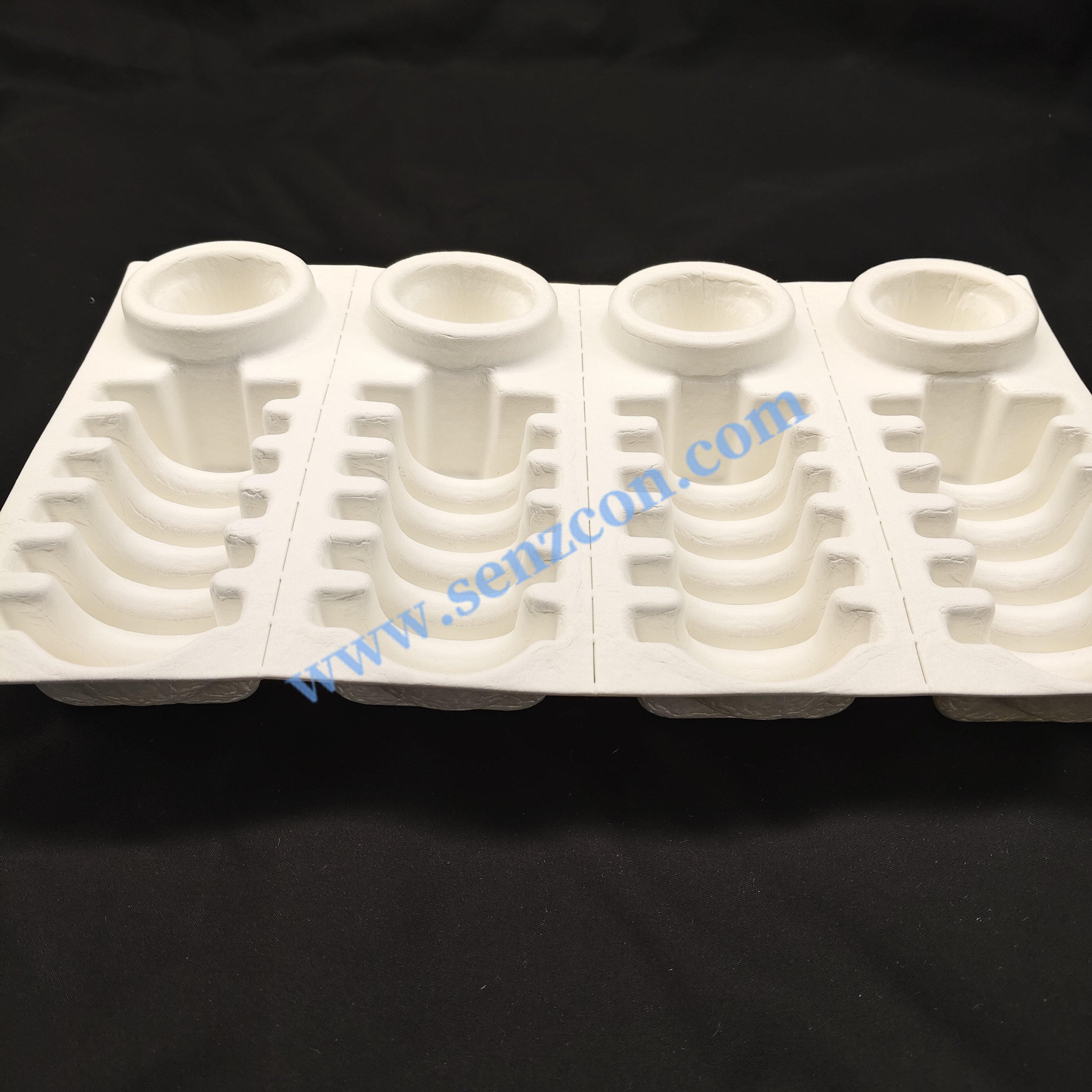 4-in-1 cosmetic eco-friendly paper pulp molded base. It is biodegradable, made of white high-quality dry-pressed sugarcane pulp through molding.