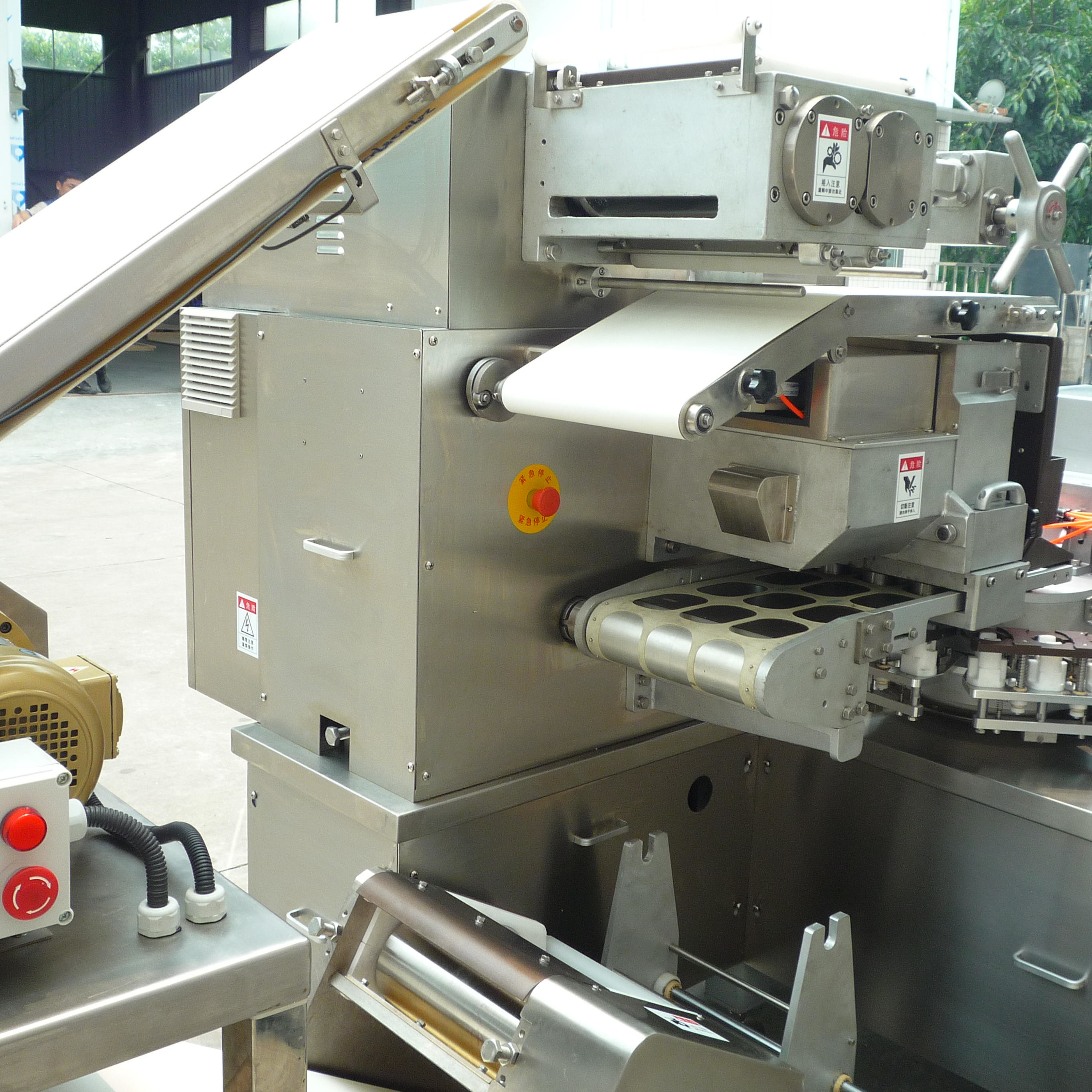 One-Touch Smart Enjoy Fully Automatic Gyoza(Dumpling)-Machine Food New Assistant High Efficiency And Time-Saving 304 Stainless Steel