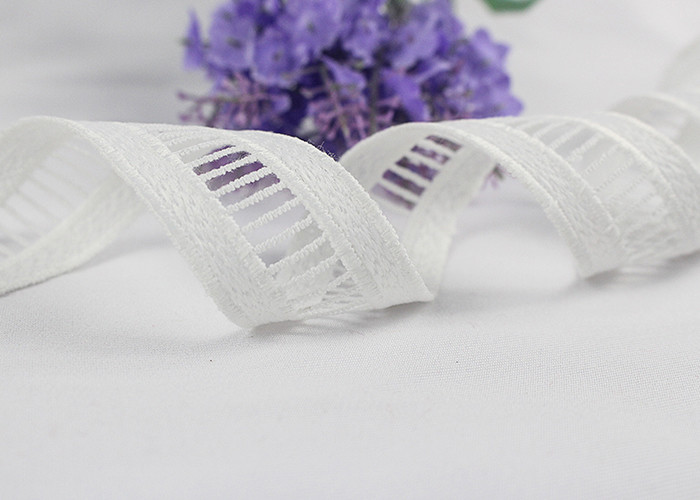 Water Soluble MIlk Silk White Lace Trim Ribbon For Garment Dress 1/2 Inches Width