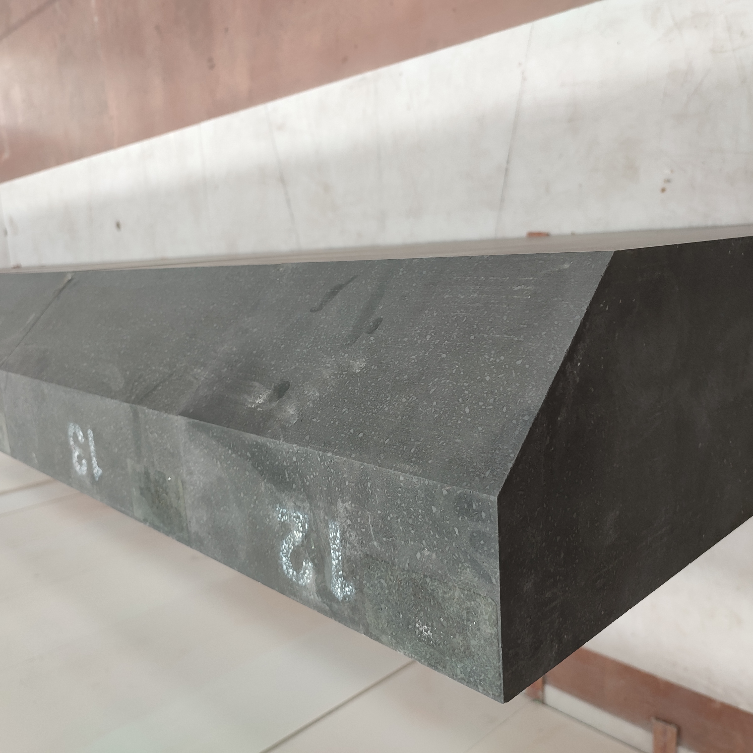 Slag Erosion Resistance High Chrome Brick Customized for Alkali-Free Glass Fiber Kilns