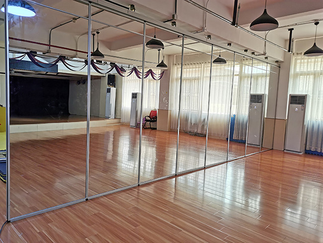 65mm Clear Glass Movable Wall Room Dividers With Aluminum Track
