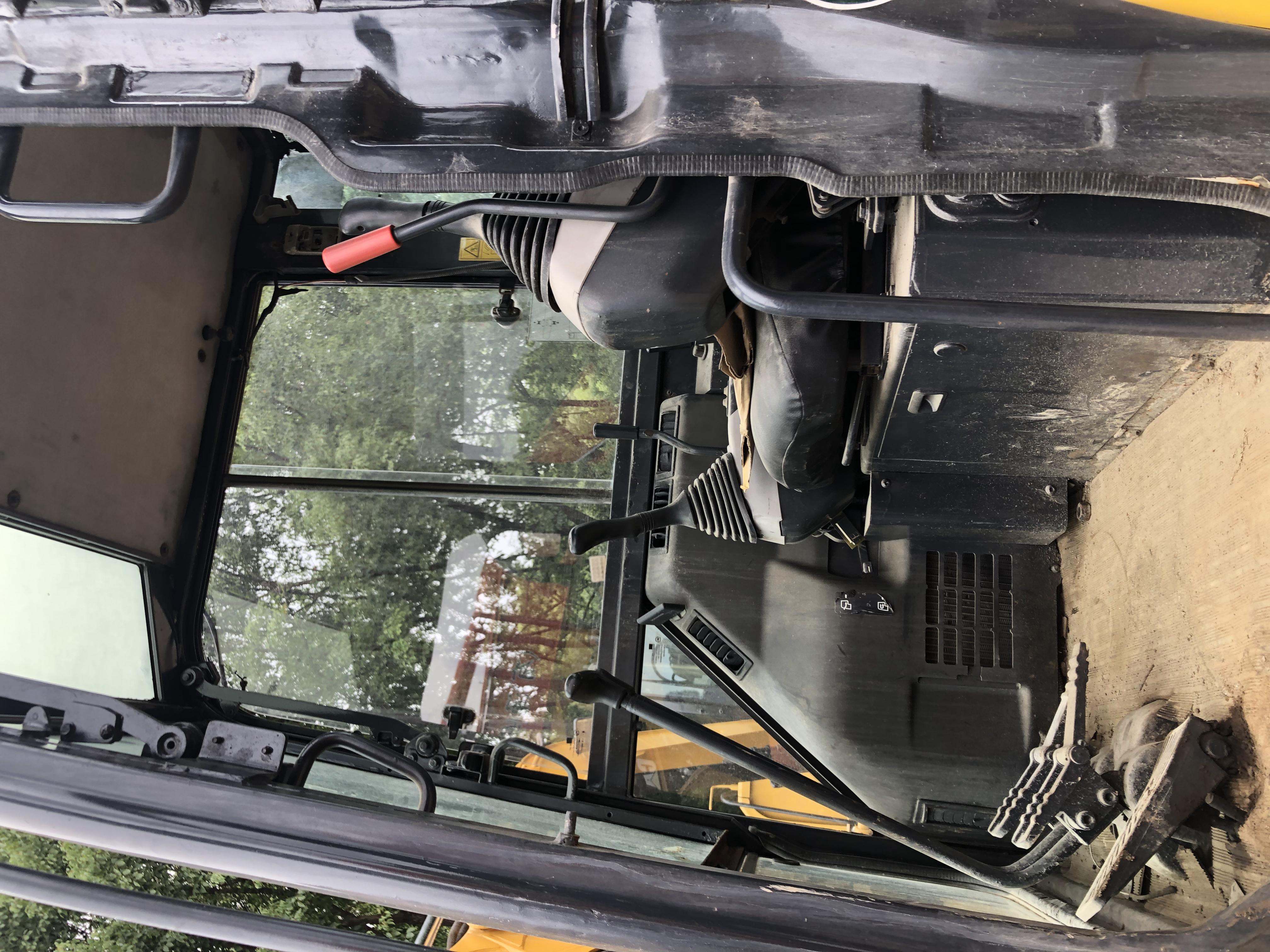 Japan Used Komatsu PC55MR Excavator with Original Hydraulic Pump and 28.5 KW Power