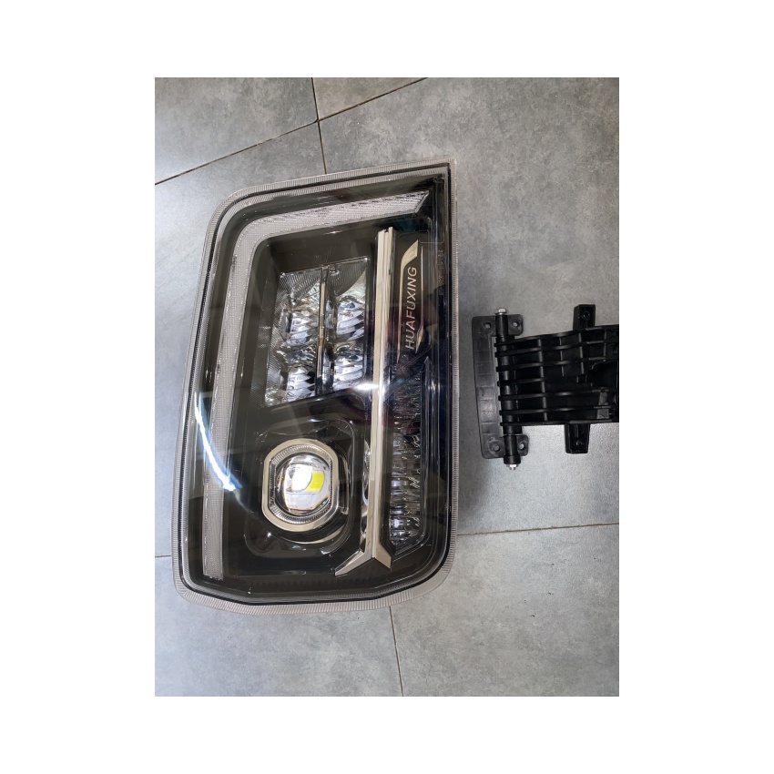 Visible Headlight Truck Lamp Accessories Visible and Long-Lasting for 2001-2006 Models