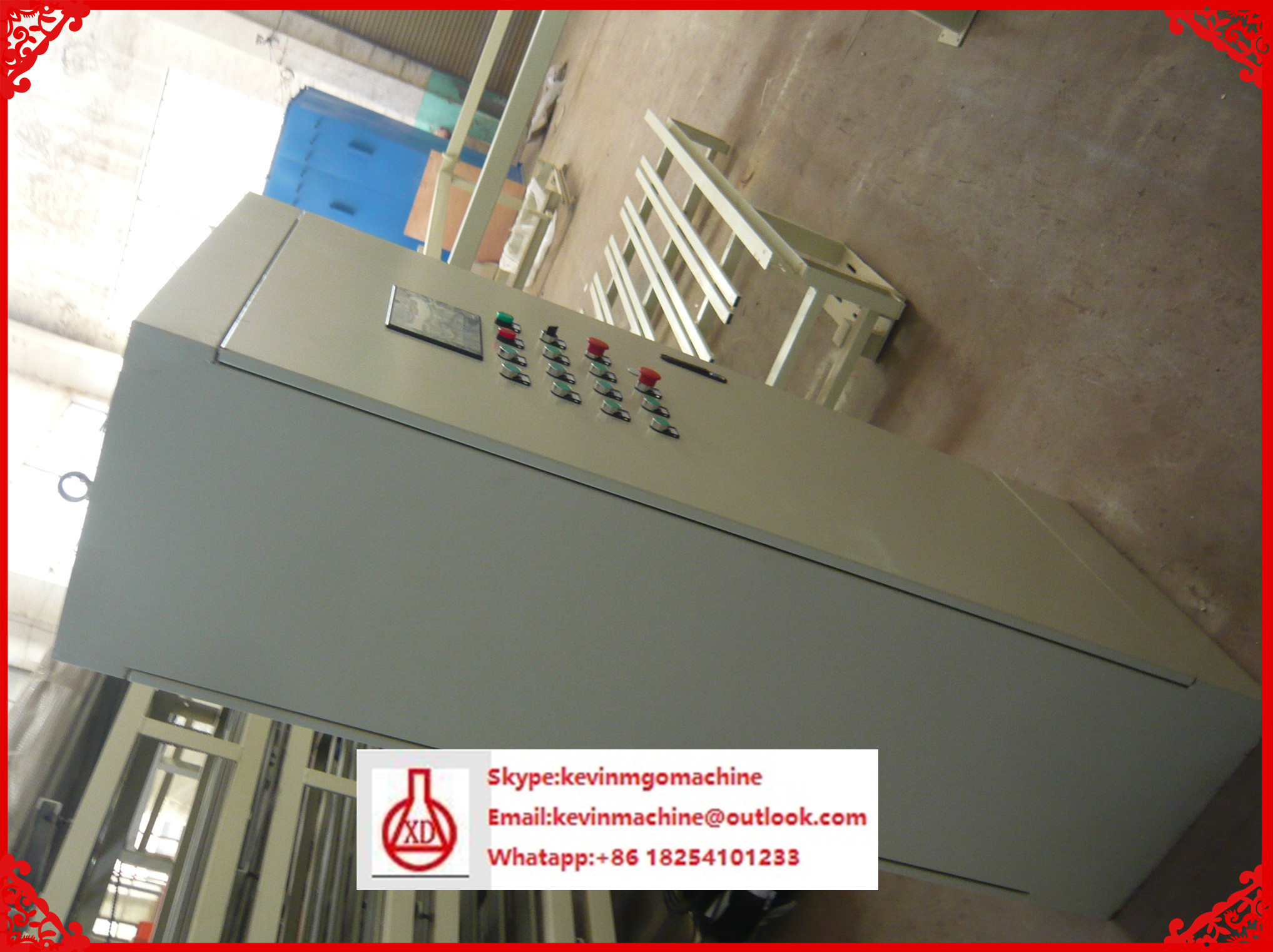 Sandwich Panel Mgo Roof Forming Machine with Roller Extruding Process