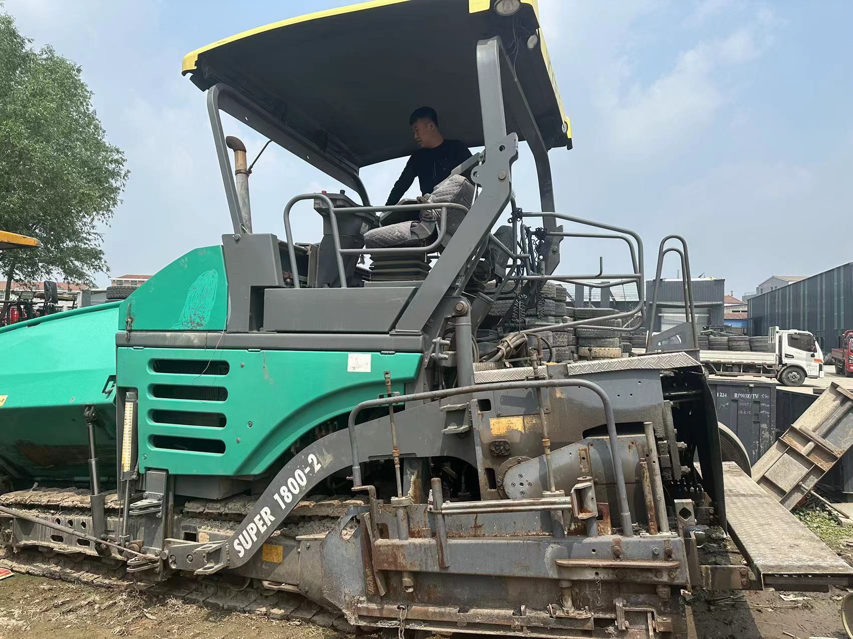 VOGELE SUPER 1800-2 1800-3 9m paver road machinery Uzbekstan Bahrian Japan Jordan Vietnam road construction machinery