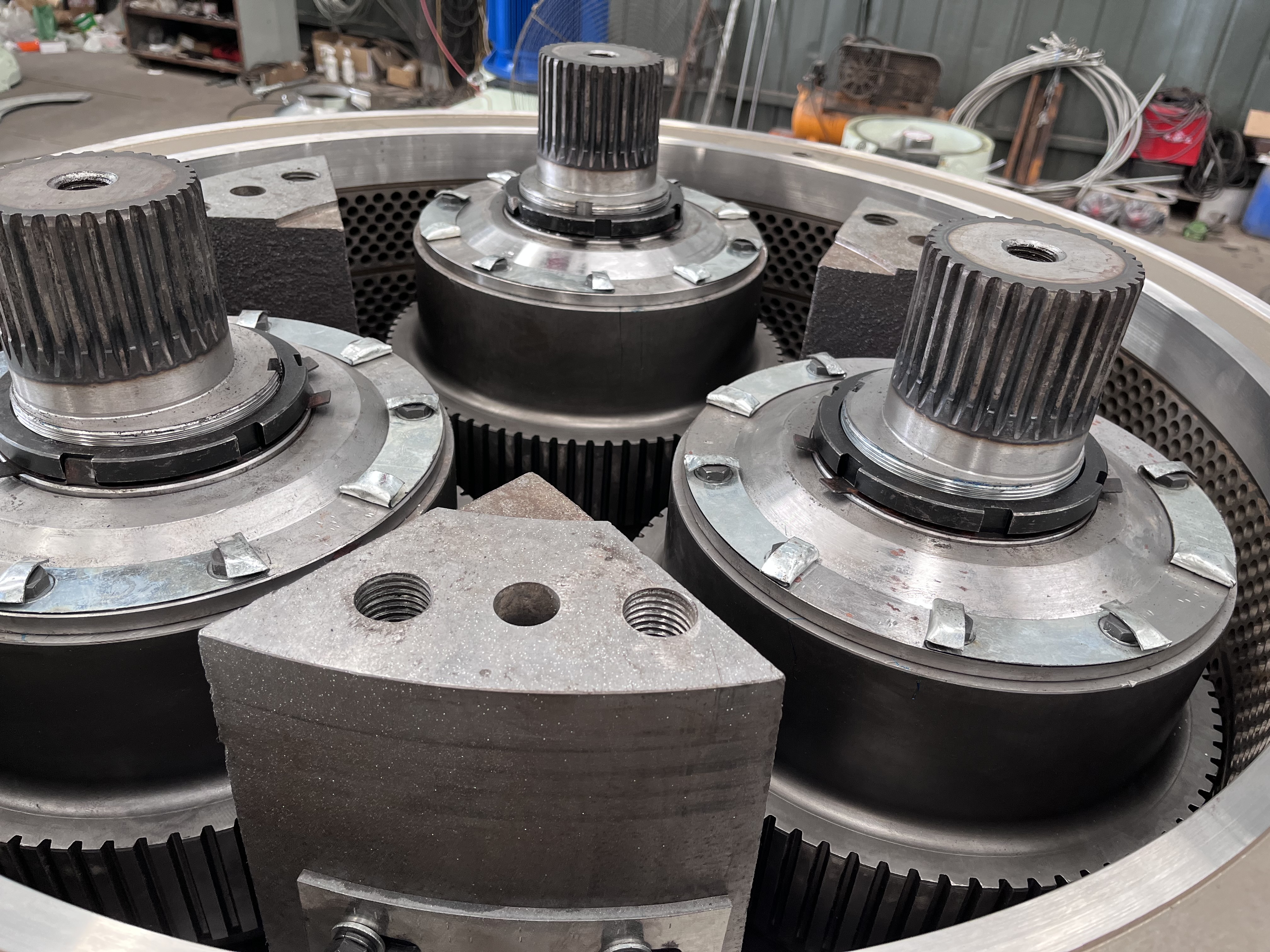 Ring Die And Roller Shell Of 1500-2000 Kg/H Wood Pellet Machine