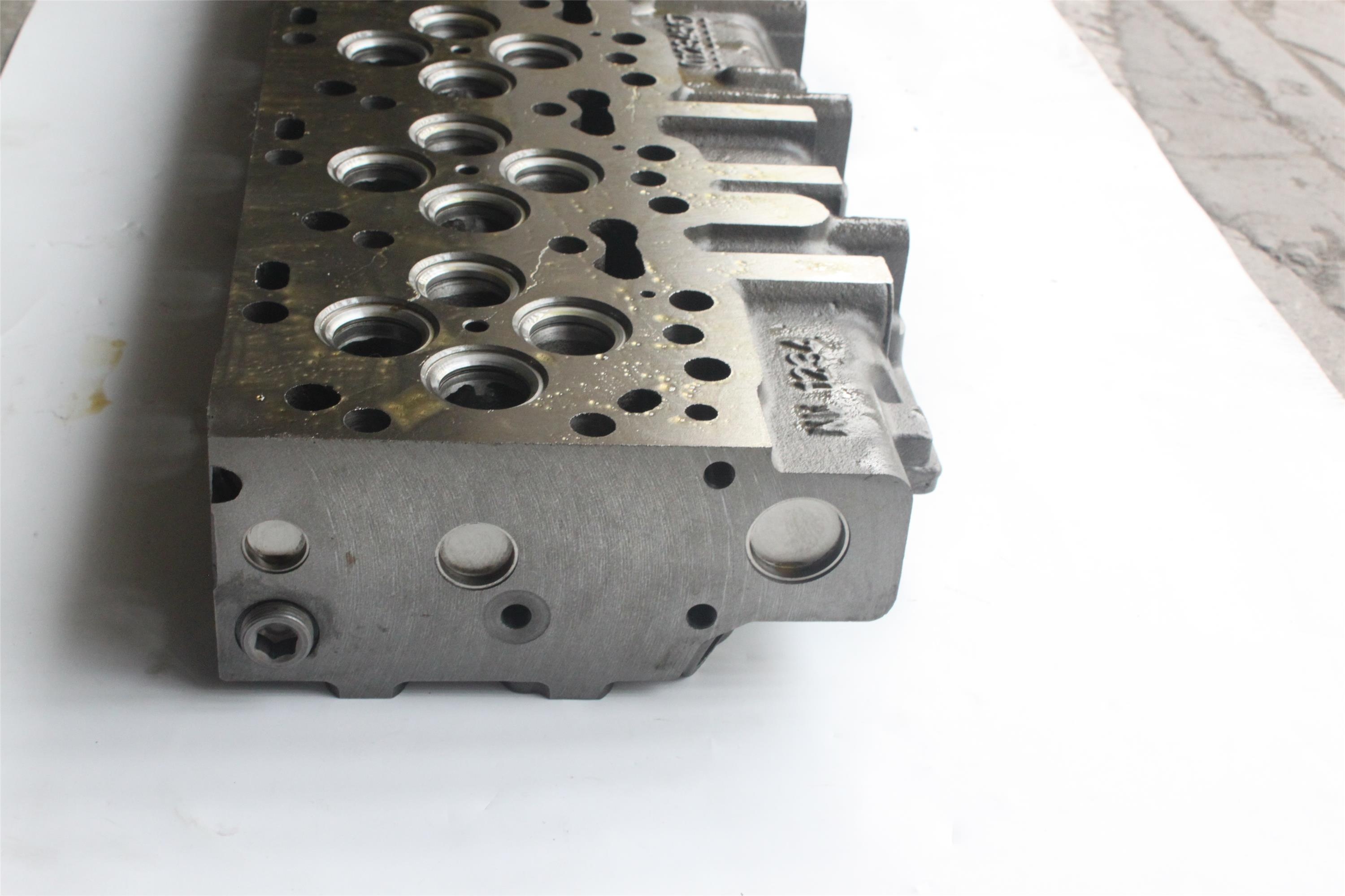 DCEC 6D114 Engine Cylinder Head Perfect for Repair/Replacement Needs