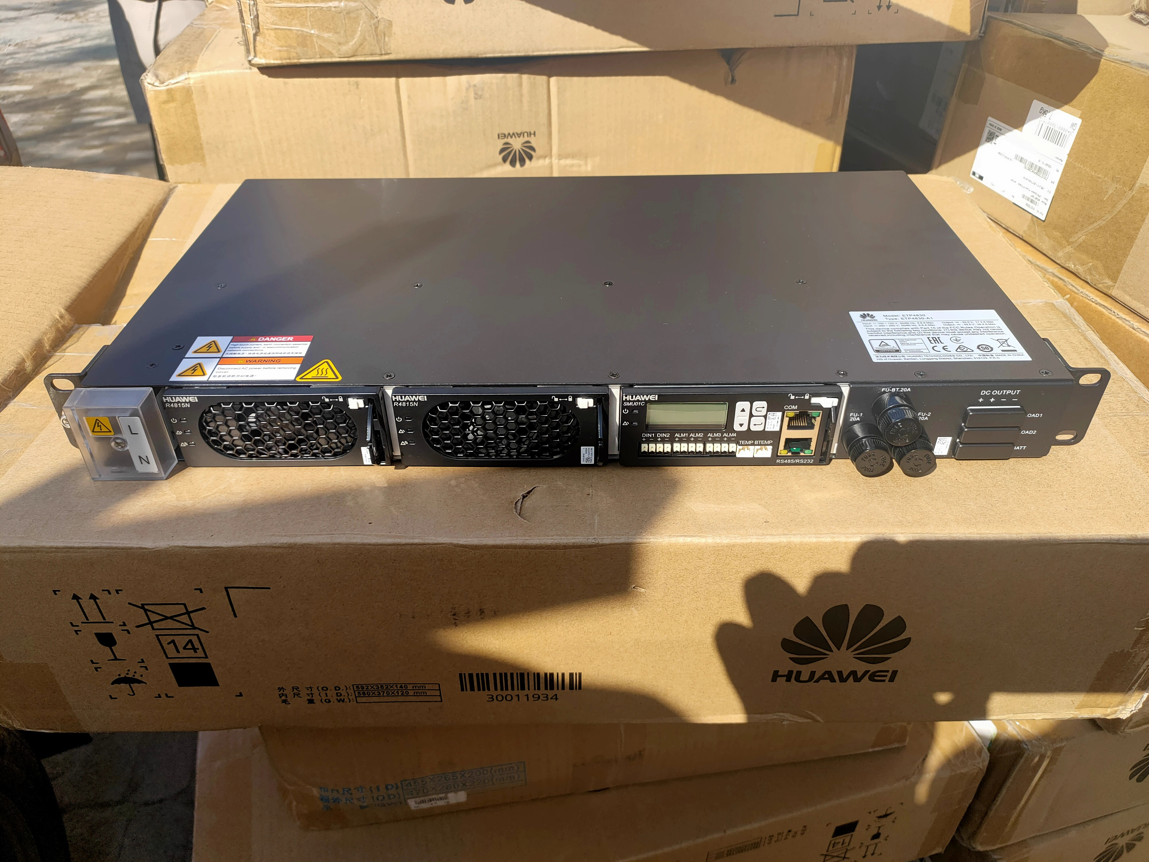 Huawei ETP23006-C1A1 Embedded DC & AC Power System With I23003G Inverter Module
