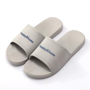 China Eco Friendly Mens Pvc Slippers , Slide Resistance After Shower Slippers wholesale