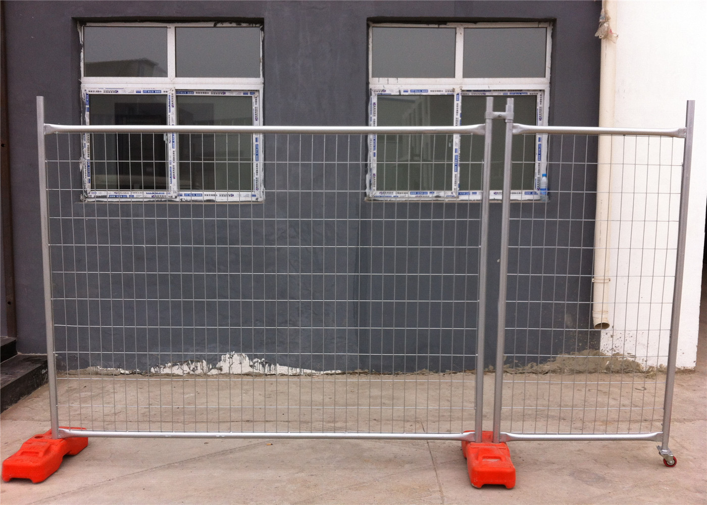 Pre Galvanized Temp Fence Panels Portable Yard Fence For Construction Sites
