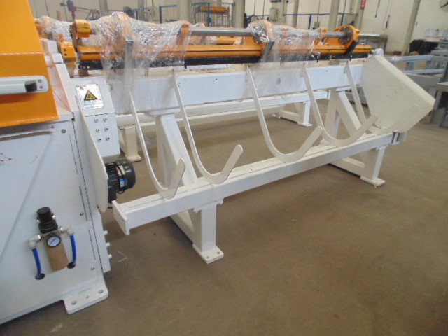 PLC Control Steel Wire Straightening And Cutting Machine Straightness 2mm/m