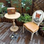 Round Shaped Modern Wood Coffee Table , Solid Wood Dining Table