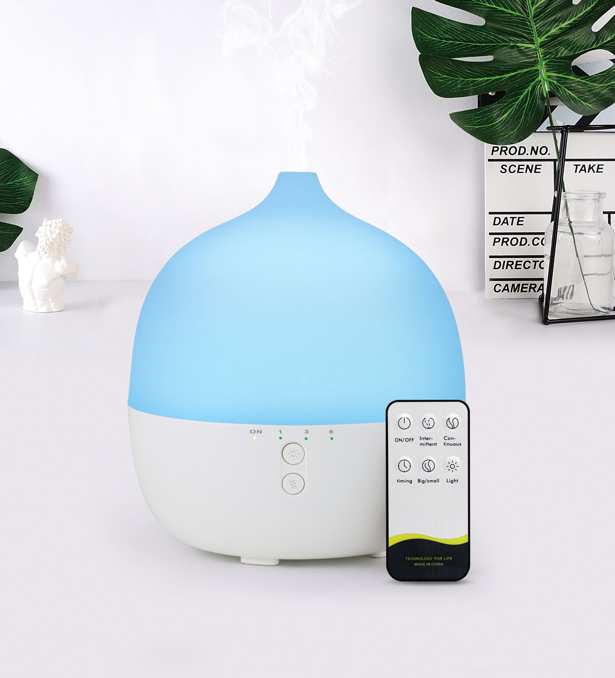 Light Perfume 15W 300ml Aromatherapy Scent Diffuser Machine 0.6A