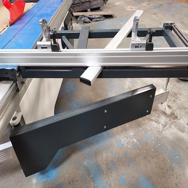 220V Horizontal Sliding Table Saw With Scoring Blade For Woodworking