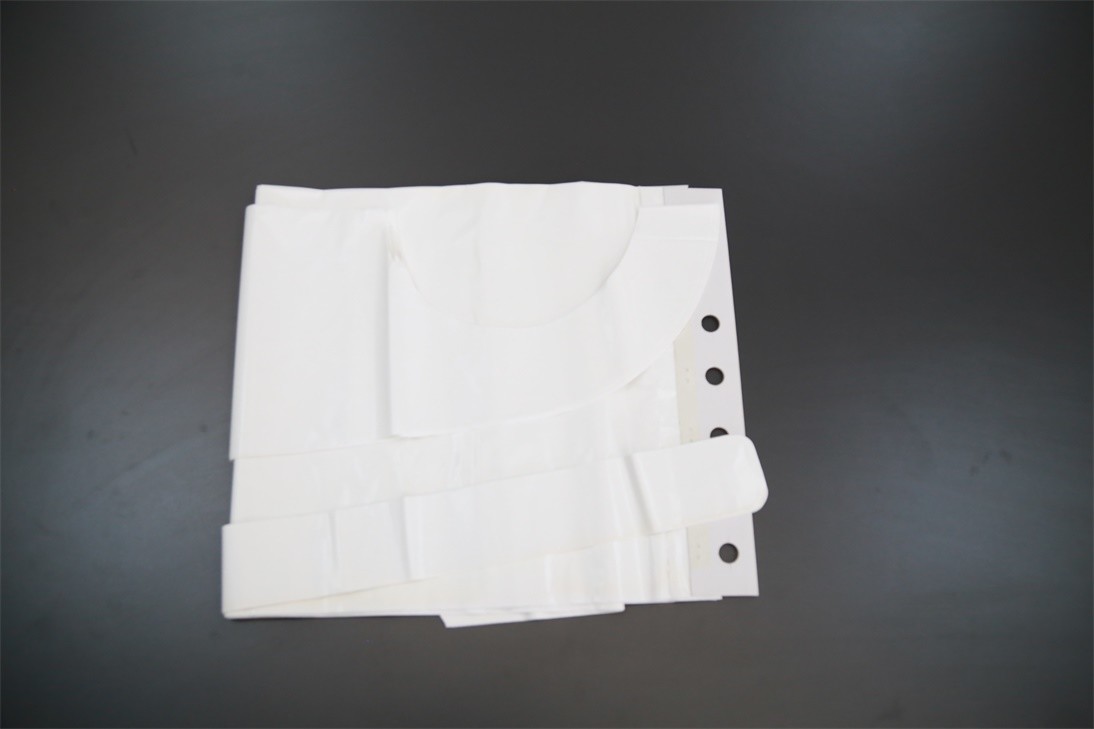 LDPE / HDPE Disposable Plastic Aprons Flat Pack On A Roll Single Use Dust Proof