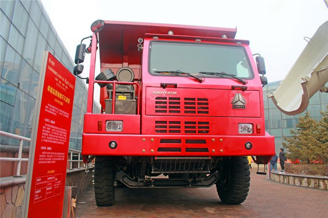 Red Color Sinotruk Howo Dump Truck 6*4 / 30 Tons Tipper Truck mining dumper