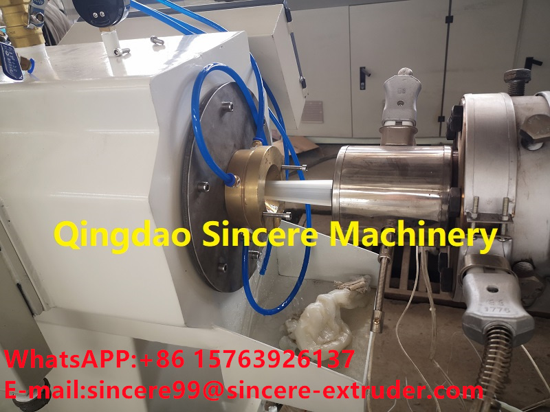 PB PEX PERT Plastic Pipe Extrusion Line For Corrugated Tube Manufacturing