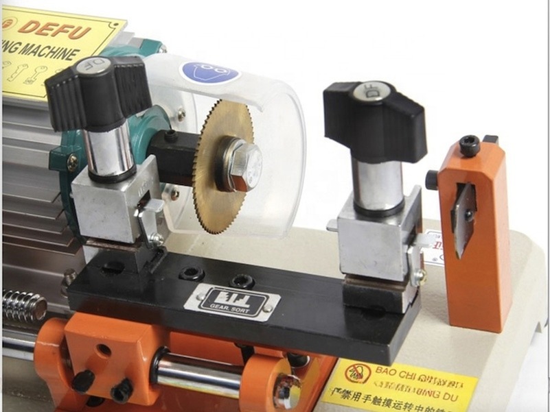 Defu 238BS Manual Key Cutting Machine ABS and Steel 110V/220V/50HZ Voltage External Cutter