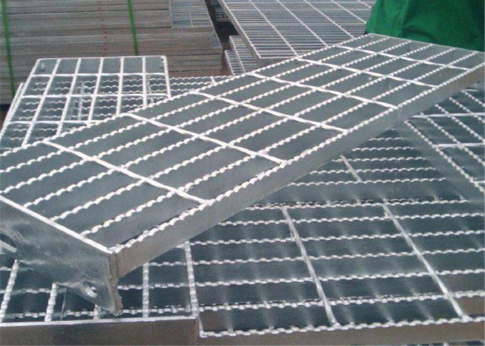 Anti Rust Anti Slip Steel Grating 100mm Serrated Style Hot Dip Galvanized