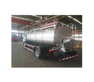 China 380V / 3PH/ 50HZ Refrigerated Milk Tanker Truck for Farm Fresh Milk Delivery wholesale