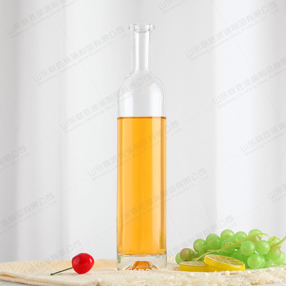 Healthy Lead Free Glass Bottles Bespoke 500ml 700ml 750ml For Brandy Vodka Rum