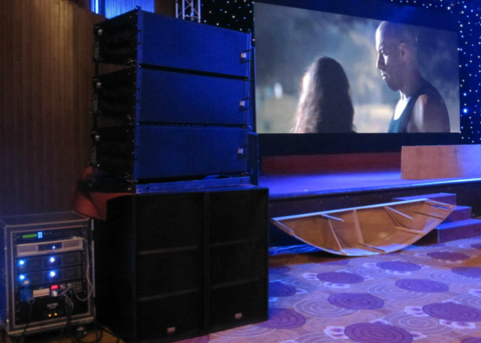 Dual 10" Stage Sound Line Array System , Pro Audio Speakers Speaker Sound System For Outdoors 65Hz - 20kHz