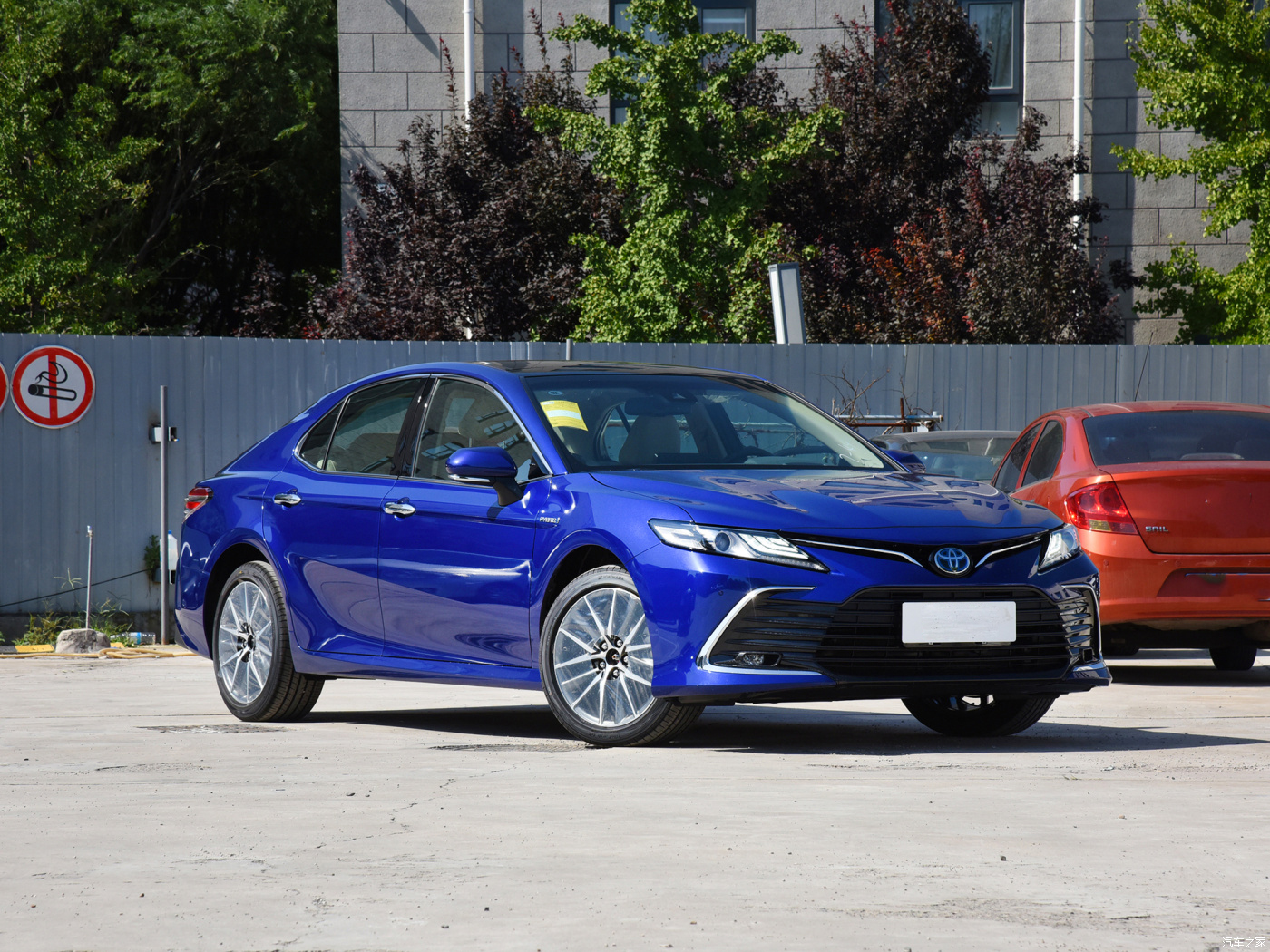 2024 Toyota Camry 2.5Q Twin Engine 2.5HQ Flagship Hybrid Gasoline Car GAC 2WD with Manual Adjustment Rearview Mirror