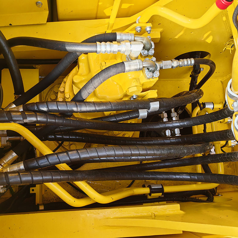 Used Komatsu PC220-8 Hydraulic Excavator 22 Tonnage 1m³ Bucket Capacity Remarkable Condition
