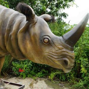 China Waterproof Realistic Animatronic Animals Rhinoceros Sondaicus Model wholesale