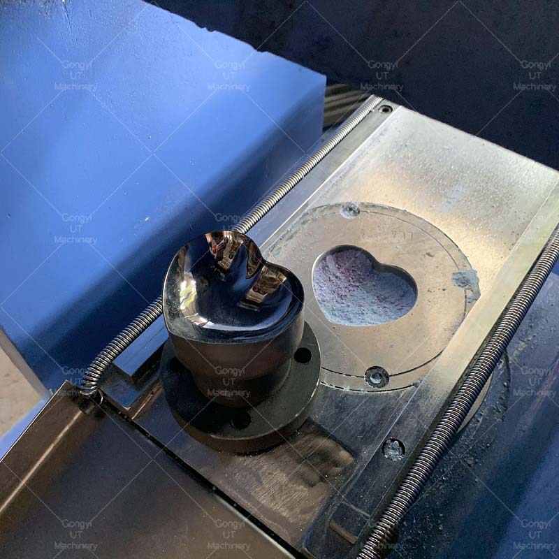 Raw Material Powder Bath Bomb Maker with Easy Operation and Multiple Molds