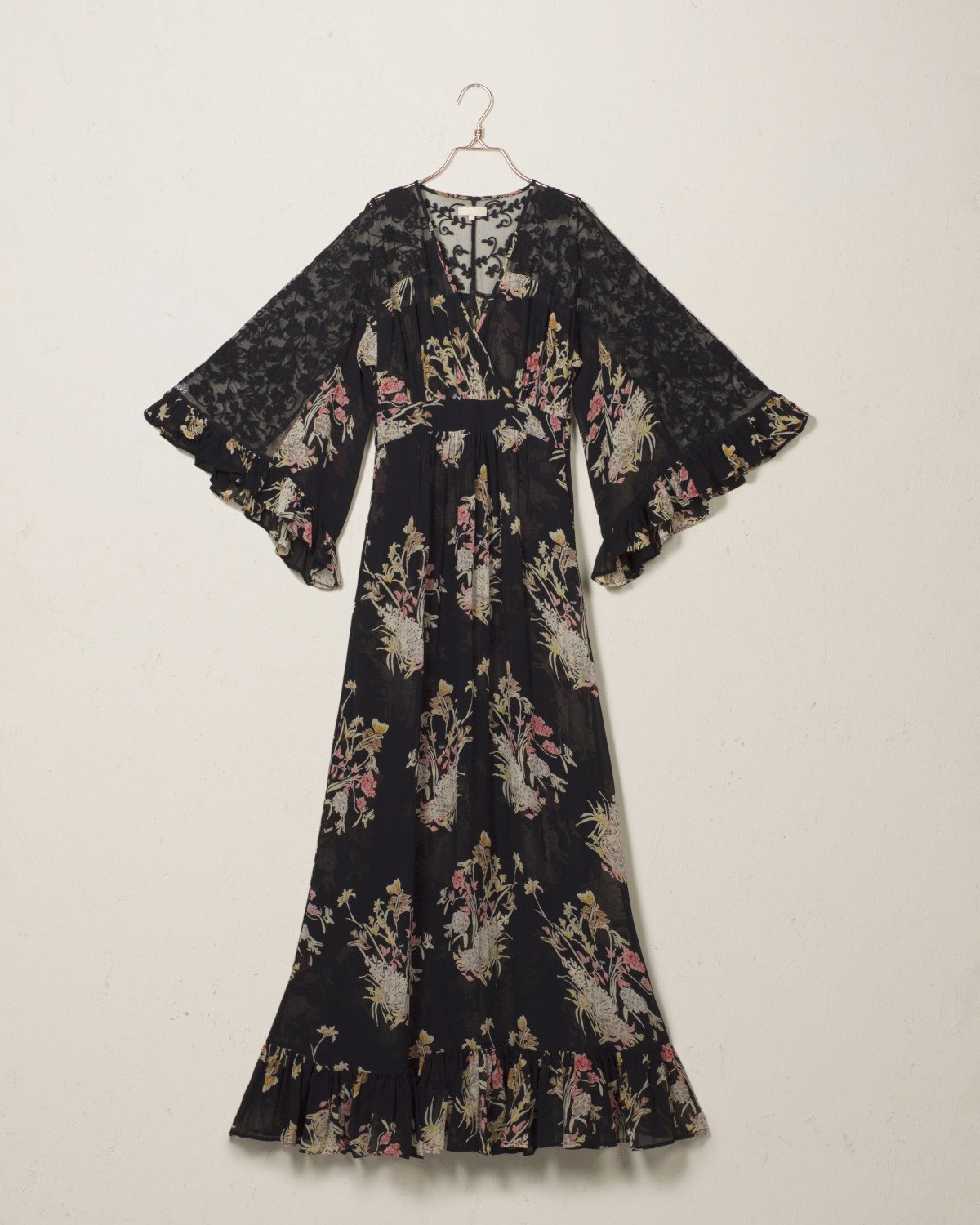 Fashion Design Empire Waist Floral Embroidered V-Neckline Maxi Woman Dress