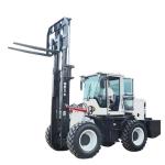 White 6000kg Off Road Forklift With 4 Cylinder Engine 1 Year Warranty