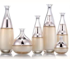 China Attractive Glass Cosmetic Pump Bottle / 100ml Pump Bottles / Cosmetic Packaging Various Color wholesale